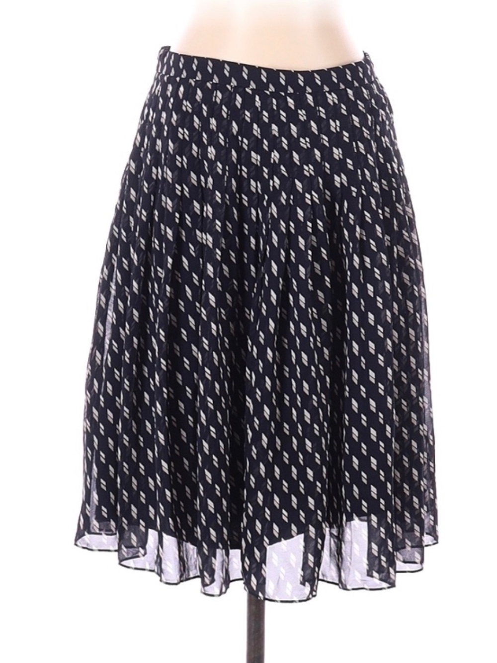 Ann Taylor navy double layered skirt—Size 4 Petite